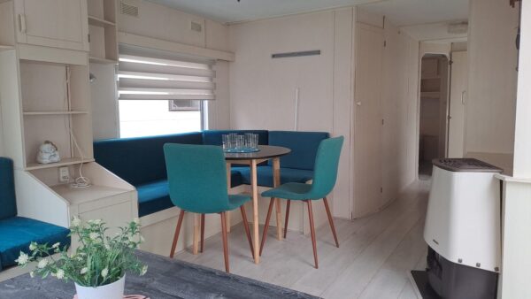 Domek holenderski nr. 271 jadalnia